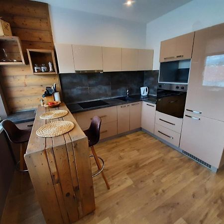 Apartman Ca' Fam Apartment Liptovsky Mikulas Luaran gambar